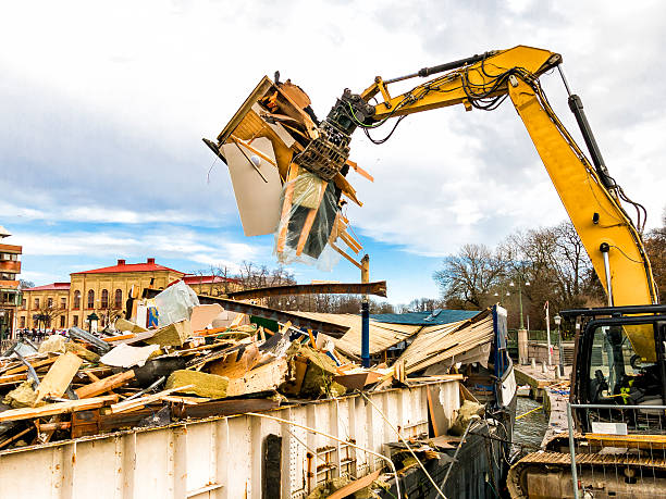 Best Yard Waste Removal  in Gothenburg, NE